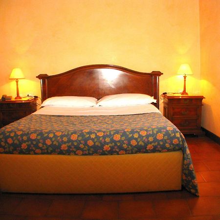 Agriturismo Cassinazza Orsenigo Rum bild